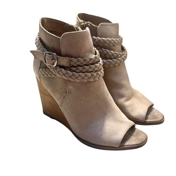 Madden Girl Shoes - Madden Girl Booties Size 7M Taupe Wedge Open-Toe Braided Ankle Strap Buckles